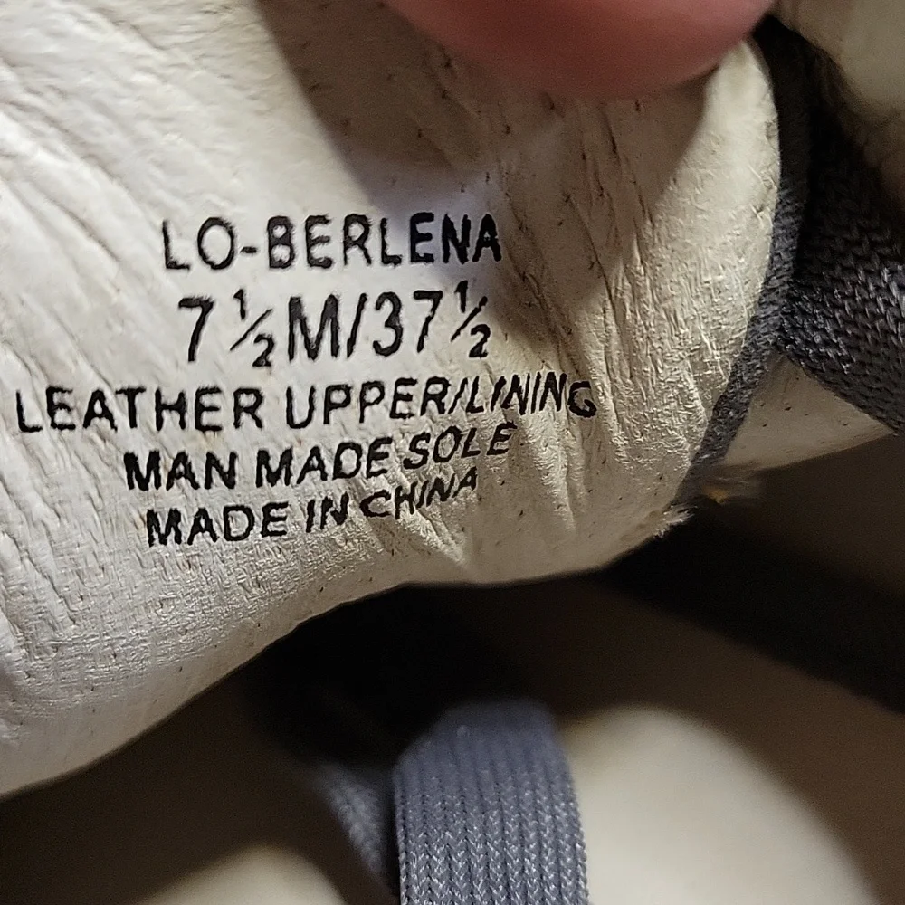 Louise et Cie Berlena Grey Leather Lace Up Sneakers Womens Size 7.5 - Picture 13 of 13